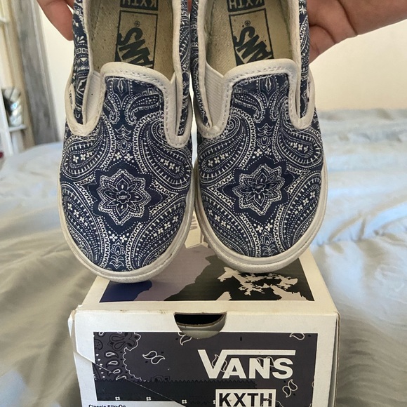 CLASSIC SLIP-ON VANS-KITH SPECIAL EDITION - Picture 2 of 3